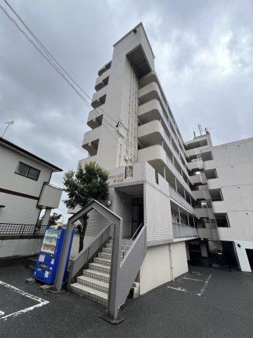 2DK apartment in Kokuraminami Ward, Kitakyushu, Fukuoka - Photo 1