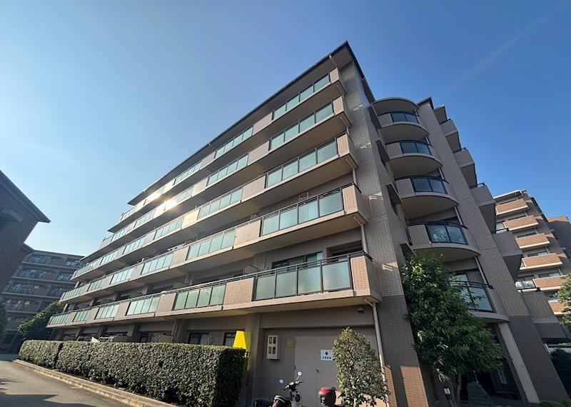 3LDK apartment in Toyonaka, Osaka - Photo 1