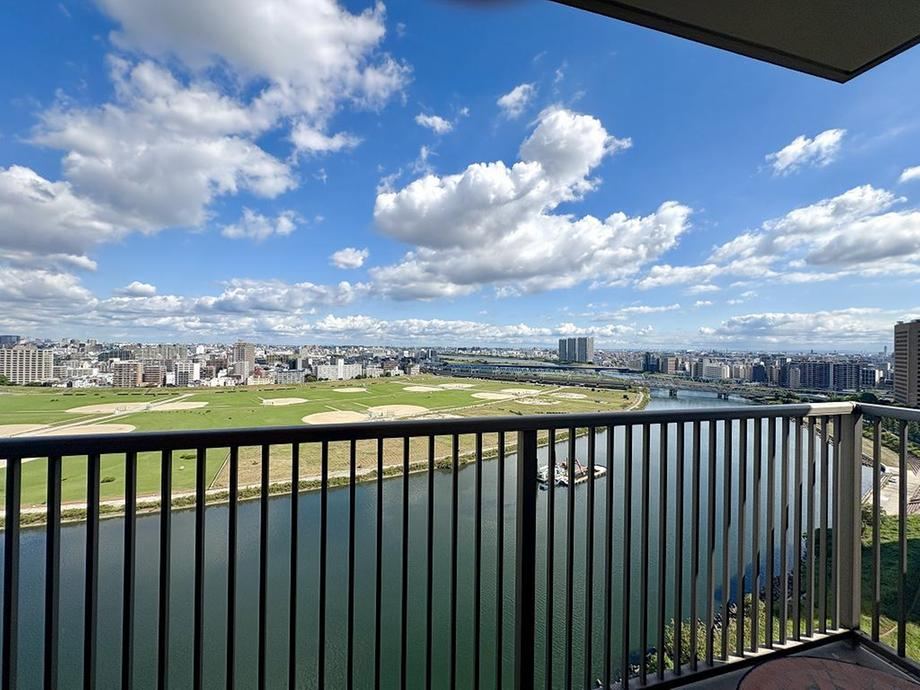 3LDK apartment in Saiwai Ward, Kawasaki, Kanagawa - Photo 1