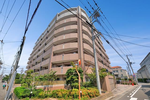 3LDK apartment in Amagasaki, Hyogo - Photo 1