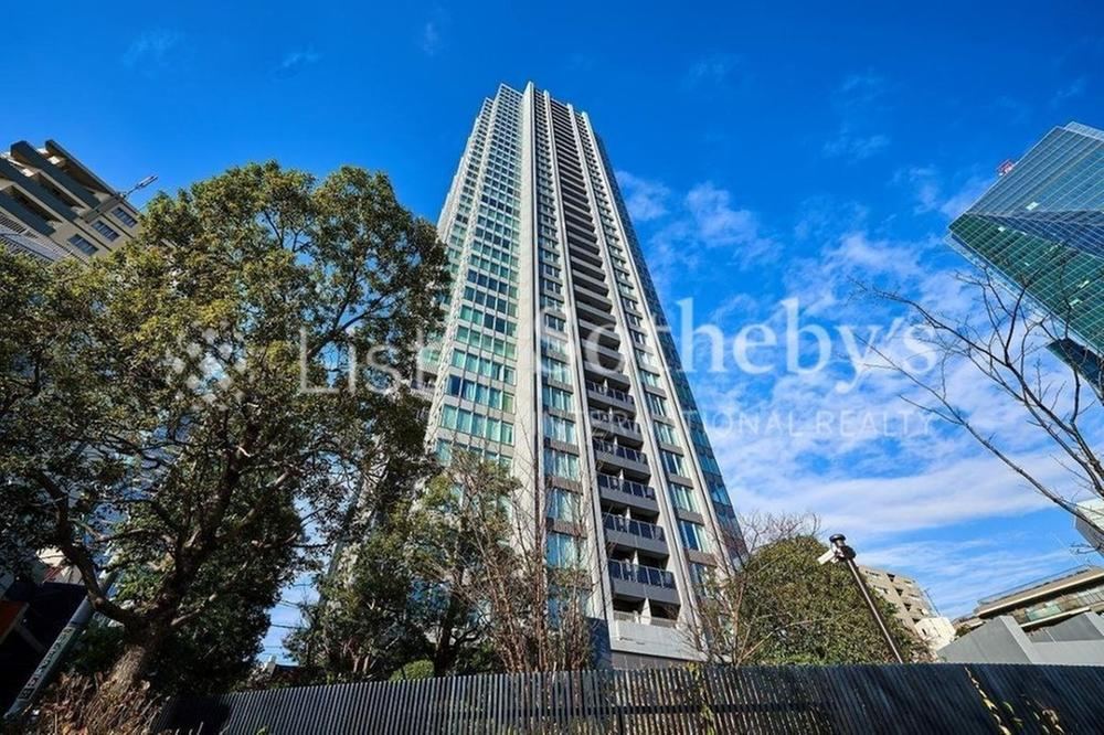 1K apartment in Minato Ward, Tokyo - Photo 1