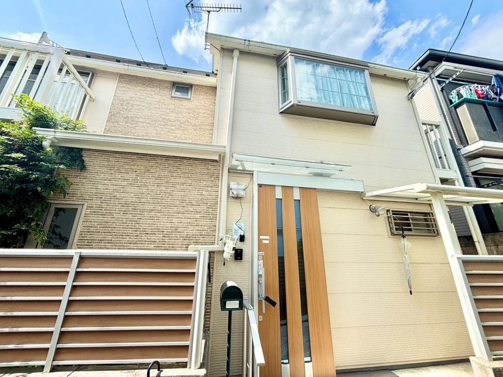 3K house in Shinjuku Ward, Tokyo - Photo 1