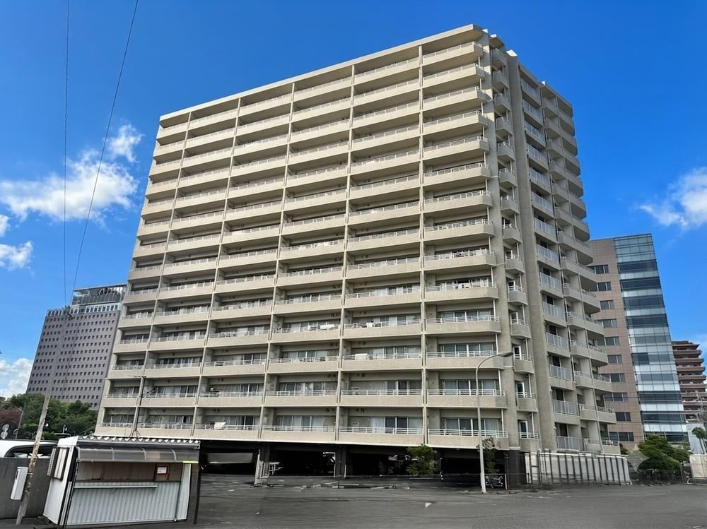 3LDK apartment in Kagoshima, Kagoshima - Photo 1