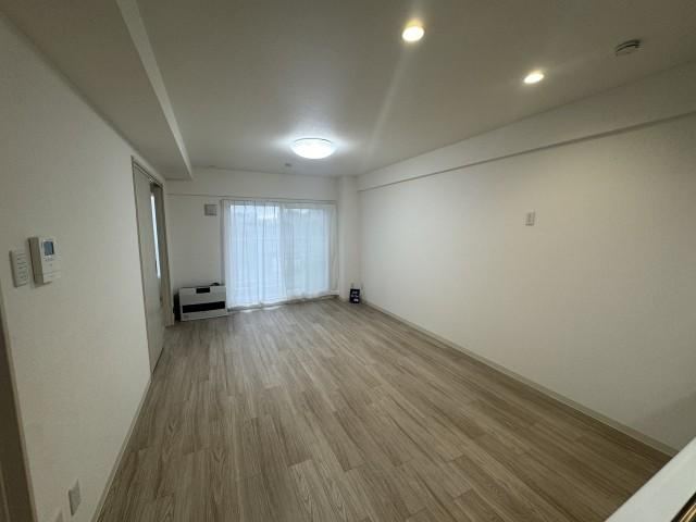 2LDK+S apartment in Chuo Ward, Sapporo, Hokkaido - Photo 1