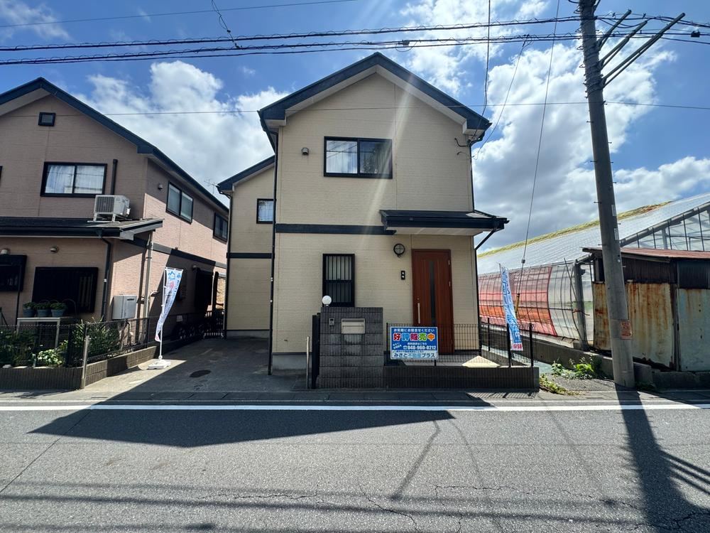 4LDK house in Misato, Saitama - Photo 1