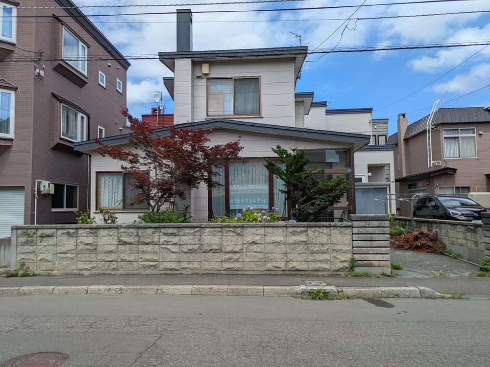 119 m² land in Higashi Ward, Sapporo, Hokkaido - Photo 1