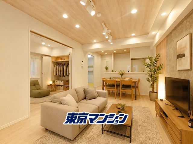 2LDK apartment in Shinjuku Ward, Tokyo - Photo 1
