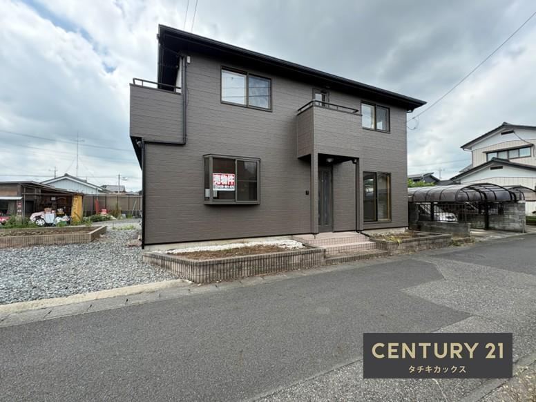 4LDK+S house in Koga, Ibaraki - Photo 1