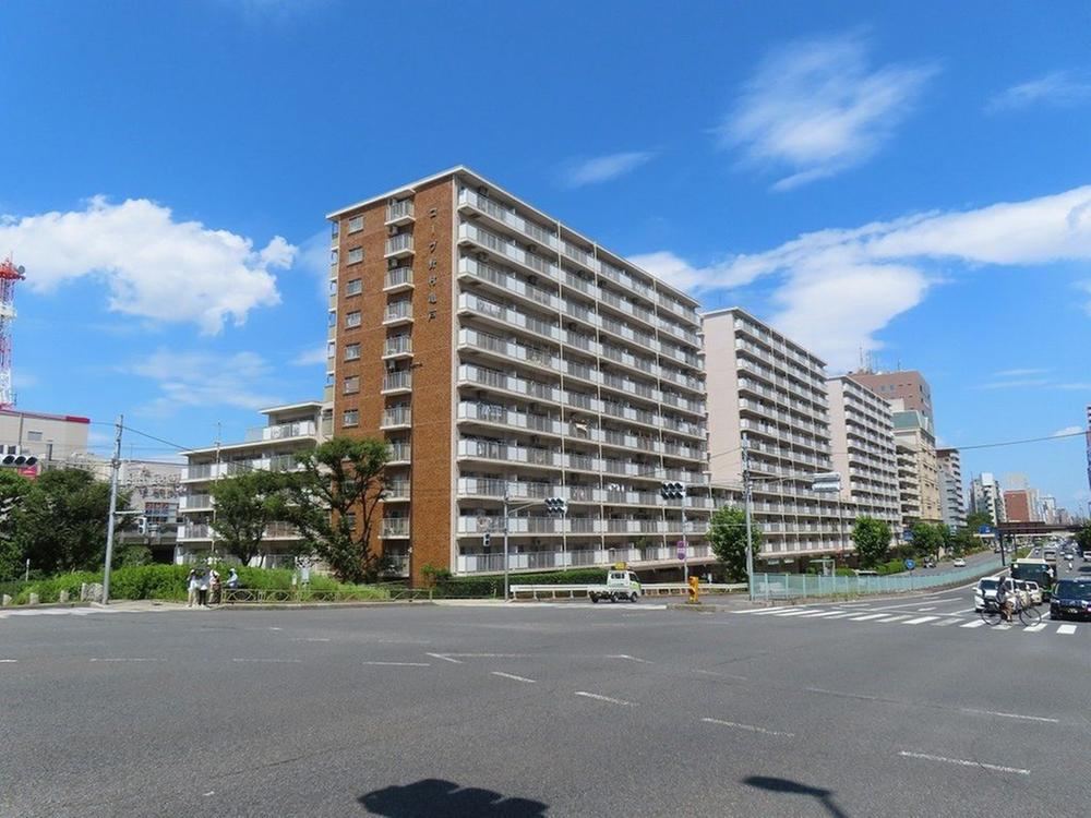 studio apartment in Koto Ward, Tokyo - Photo 1