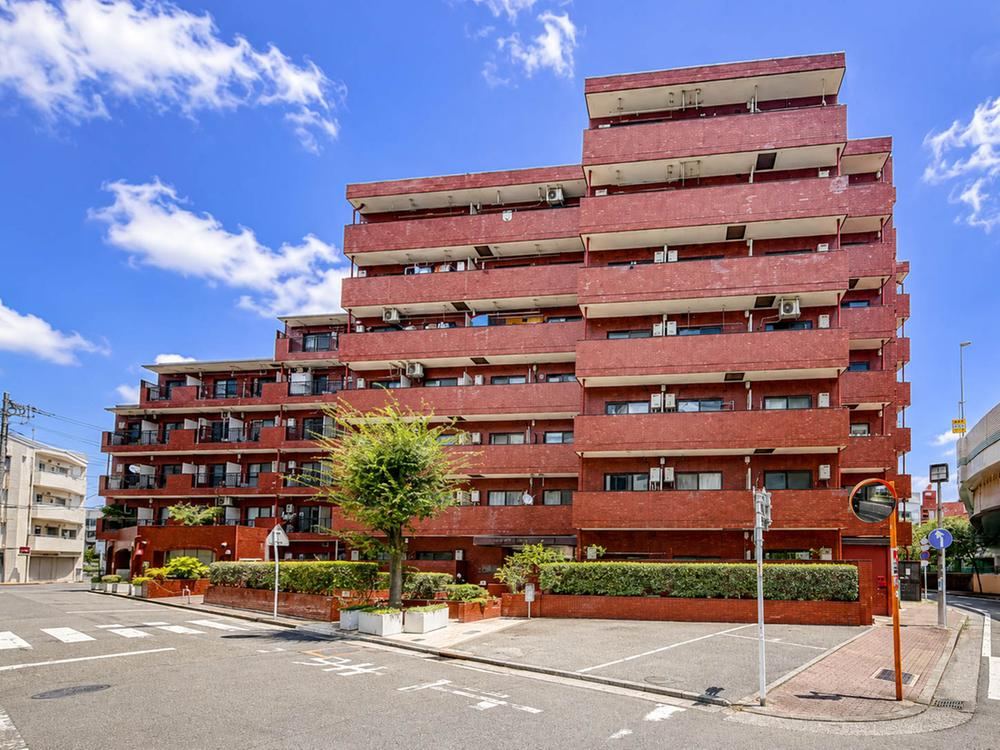 2LDK apartment in Minami Ward, Yokohama, Kanagawa - Photo 1
