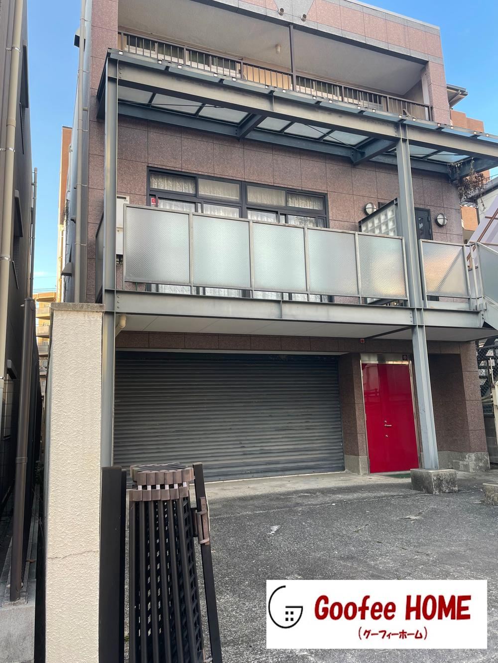 6LDK house in Toyonaka, Osaka - Photo 1