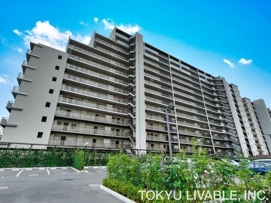 4LDK apartment in Yamato, Kanagawa - Photo 1