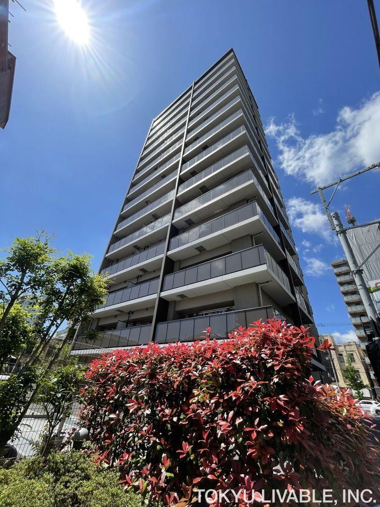 2LDK+S apartment in Arakawa Ward, Tokyo - Photo 1
