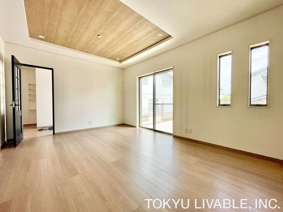 4LDK house in Tarumi Ward, Kobe, Hyogo - Photo 1