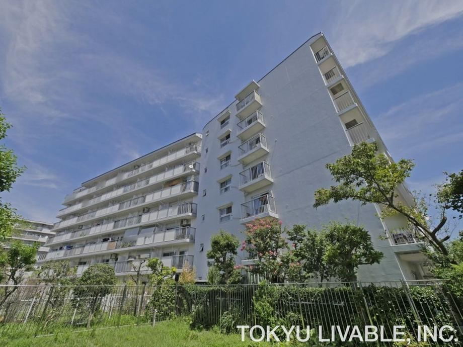 3LDK apartment in Totsuka Ward, Yokohama, Kanagawa - Photo 1