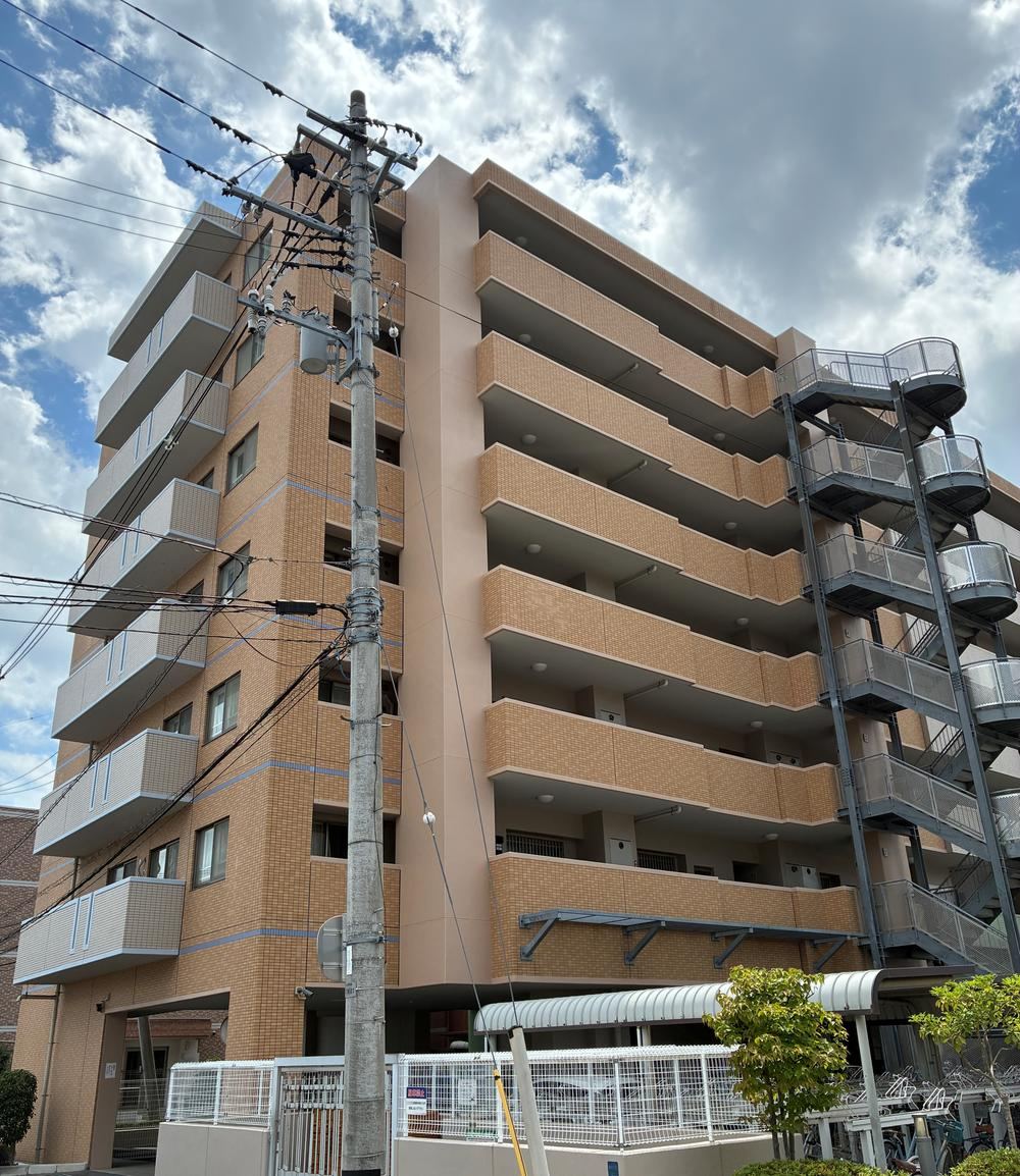 4LDK apartment in Miyagino Ward, Sendai, Miyagi - Photo 1