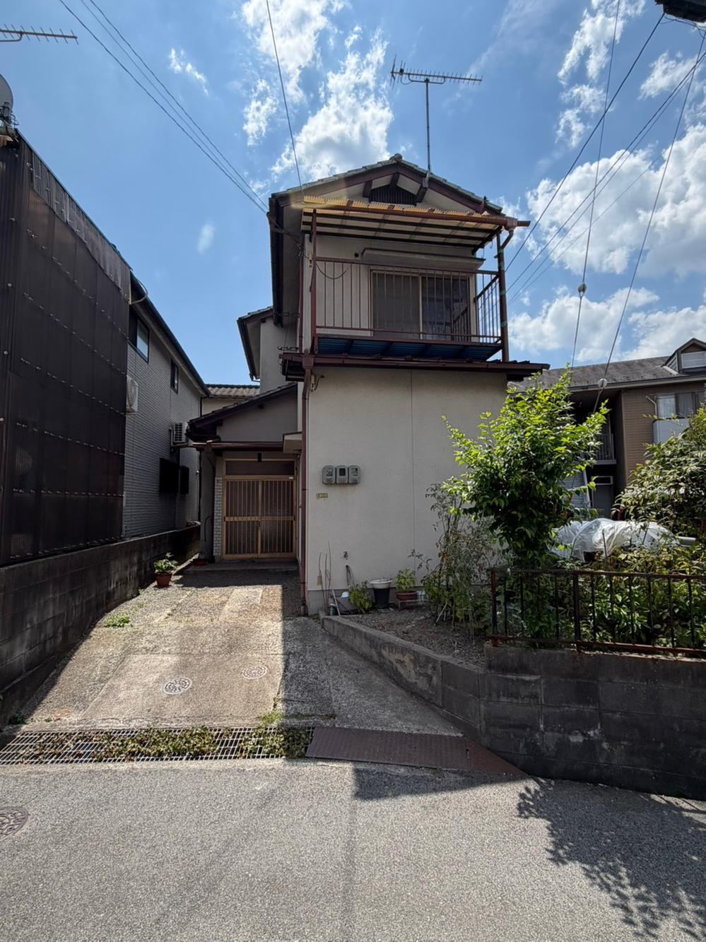 3LDK house in Asaminami Ward, Hiroshima - Photo 1