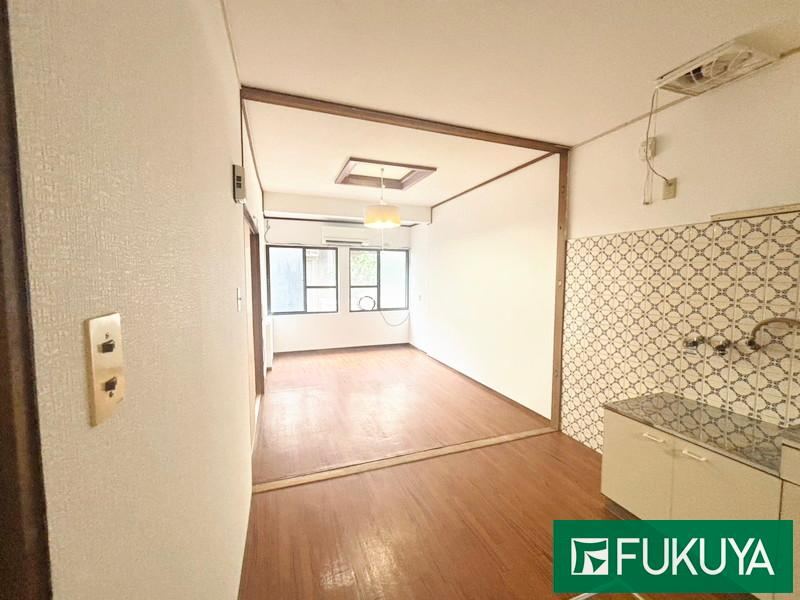 4LDK+S house in Nishiyodogawa Ward, Osaka - Photo 1