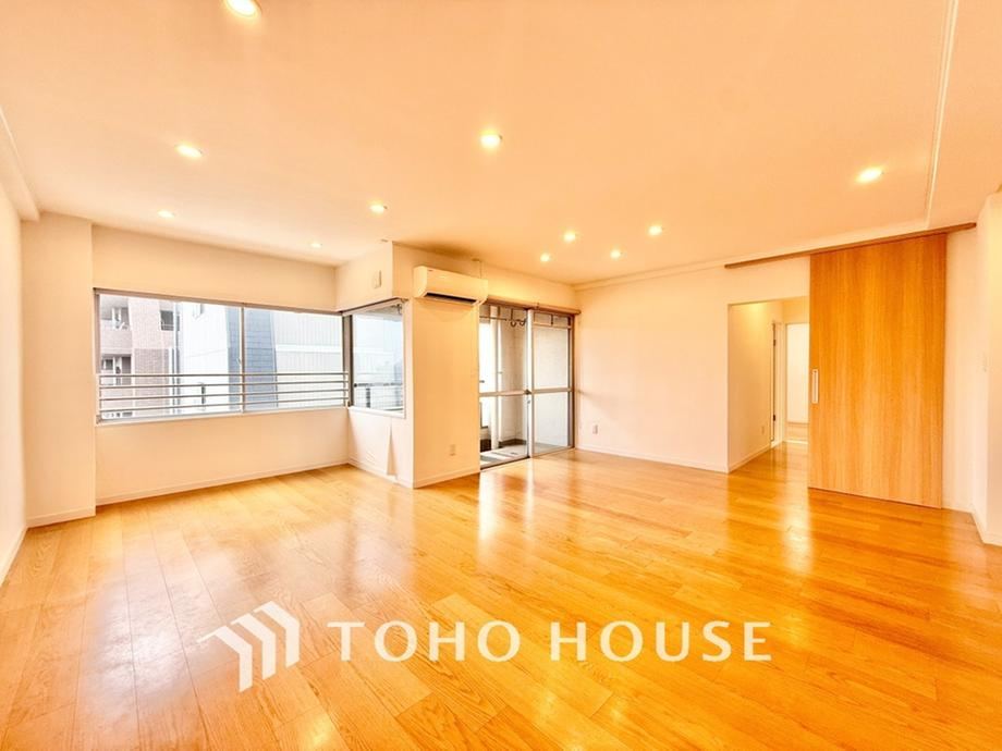 4LDK apartment in Bunkyo Ward, Tokyo - Photo 1