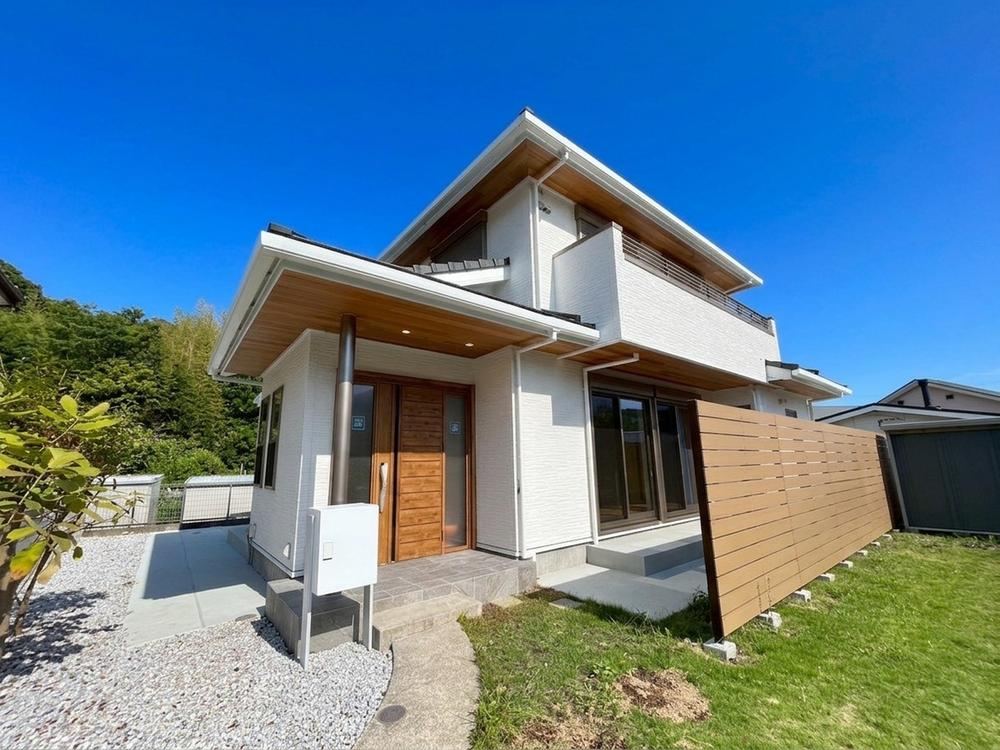 3LDK house in Hayama, Miura District, Kanagawa - Photo 1