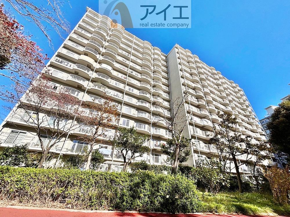 3LDK+S apartment in Matsudo, Chiba - Photo 1