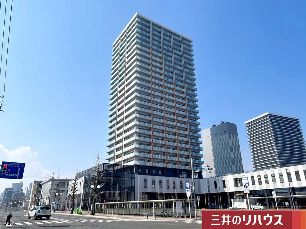 2LDK apartment in Chuo Ward, Sapporo, Hokkaido - Photo 1