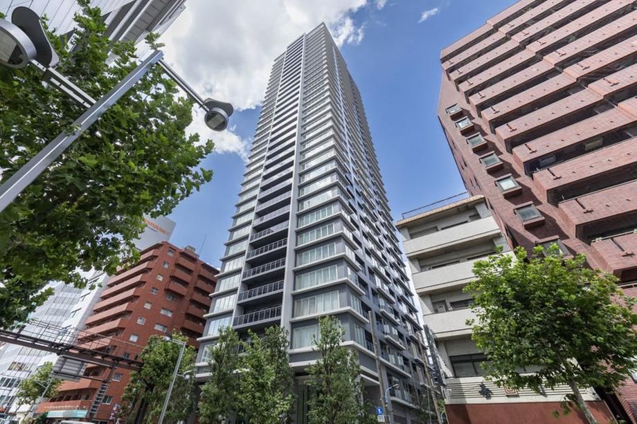 3LDK apartment in Shinjuku Ward, Tokyo - Photo 1