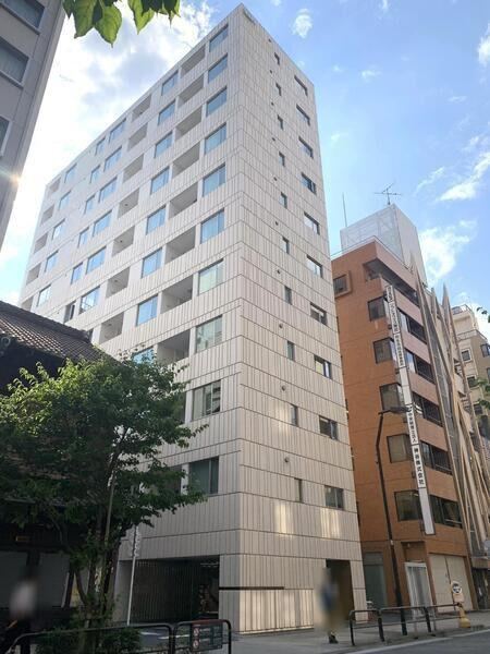 2LDK apartment in Chiyoda Ward, Tokyo - Photo 1