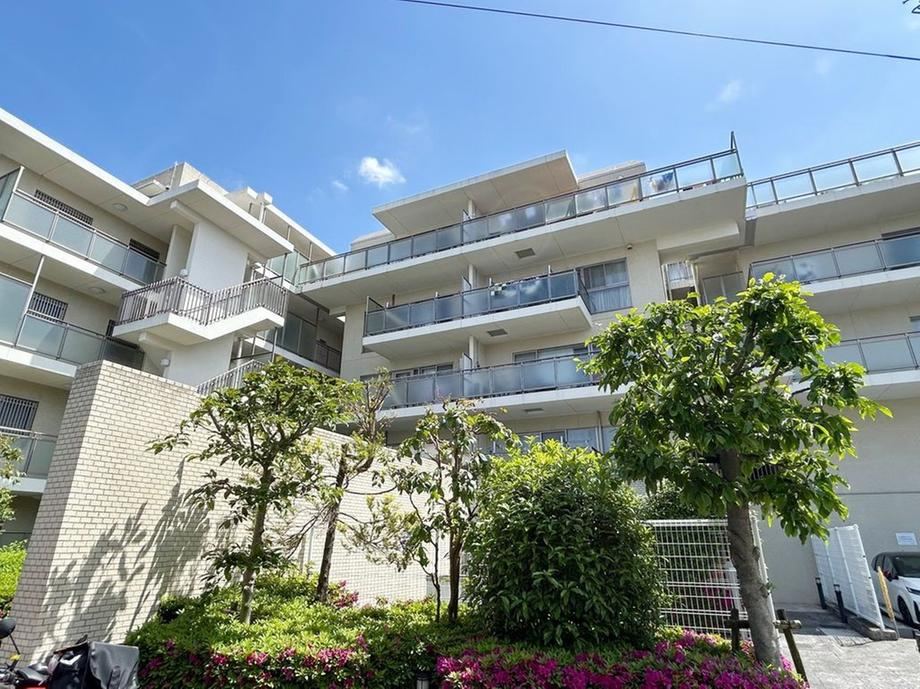 2LDK apartment in Nakano Ward, Tokyo - Photo 1