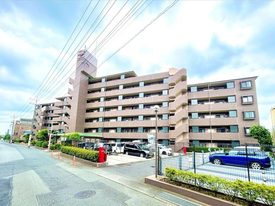 3LDK apartment in Hino, Tokyo - Photo 1