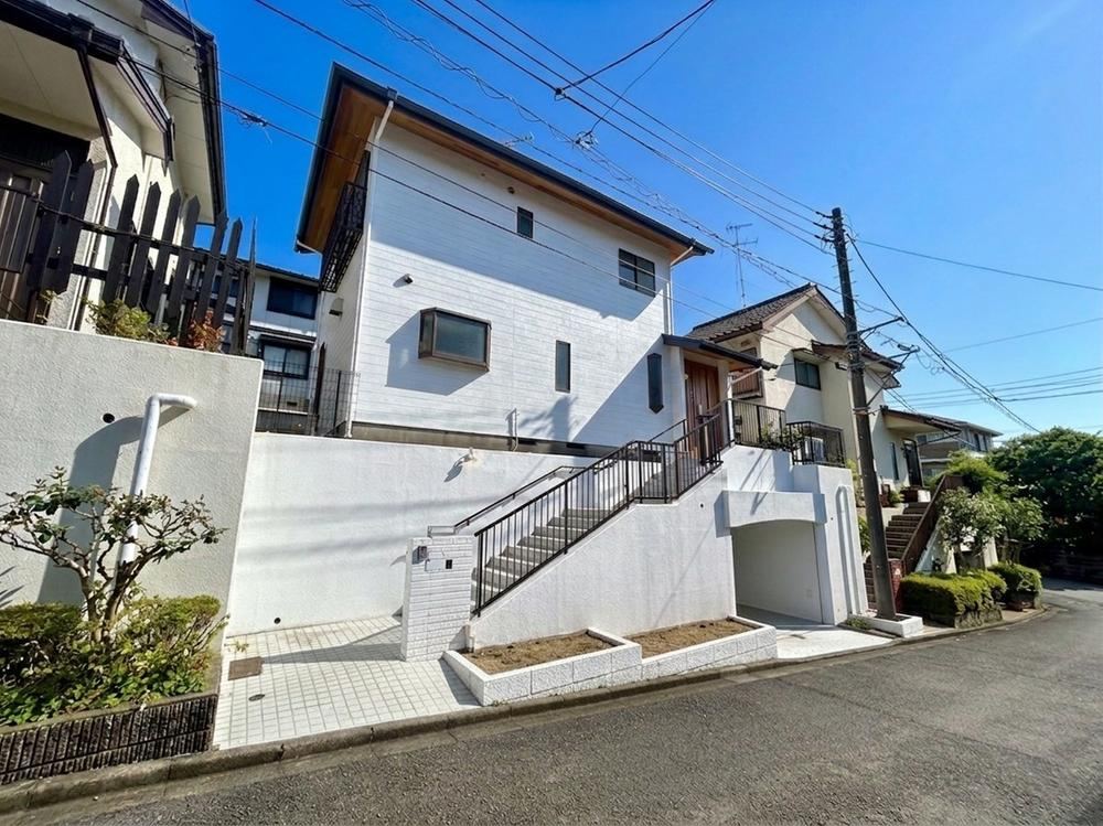 4LDK house in Konan Ward, Yokohama, Kanagawa - Photo 1