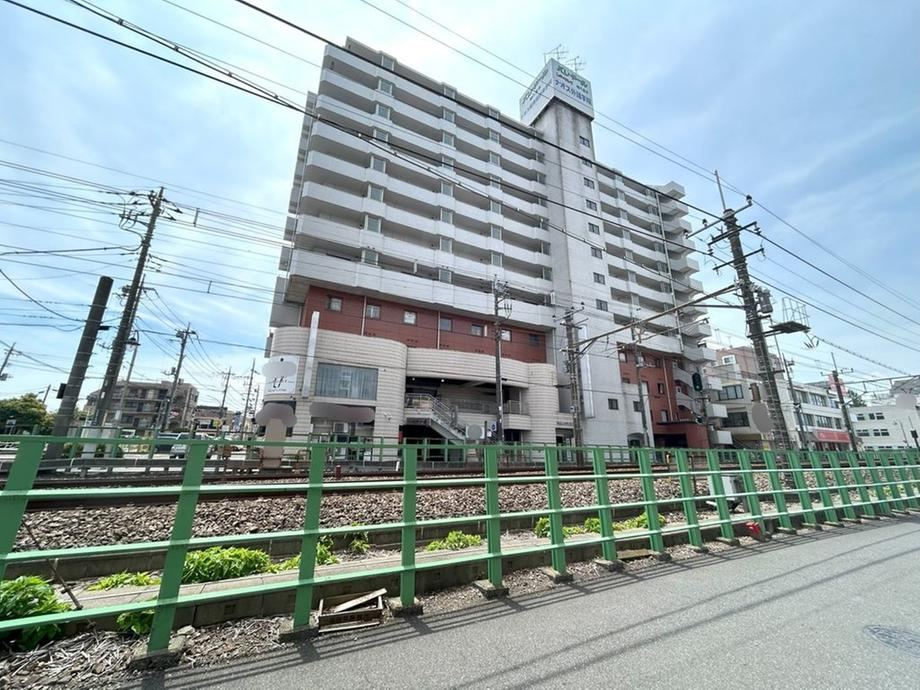 2LDK+S apartment in Hachioji, Tokyo - Photo 1