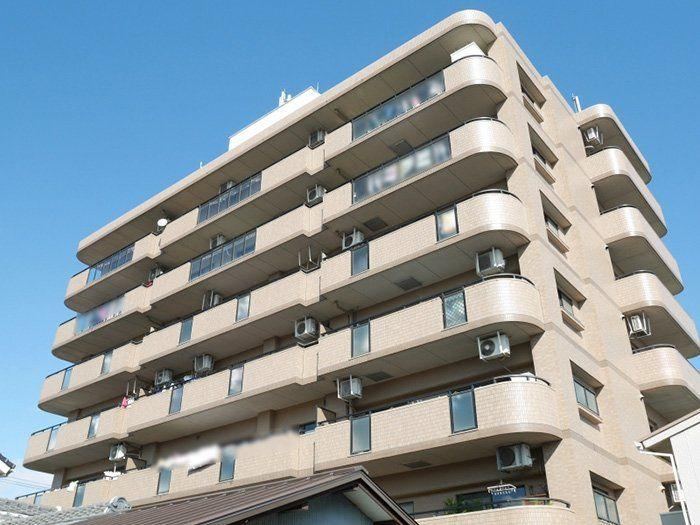 4LDK apartment in Ichinomiya, Aichi - Photo 1