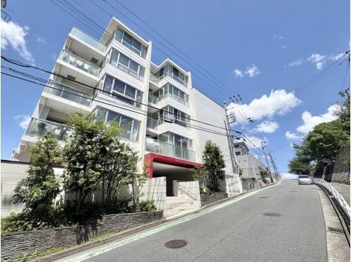 3LDK apartment in Aoba Ward, Yokohama, Kanagawa - Photo 1