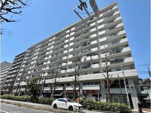 3LDK apartment in Isogo Ward, Yokohama, Kanagawa - Photo 1