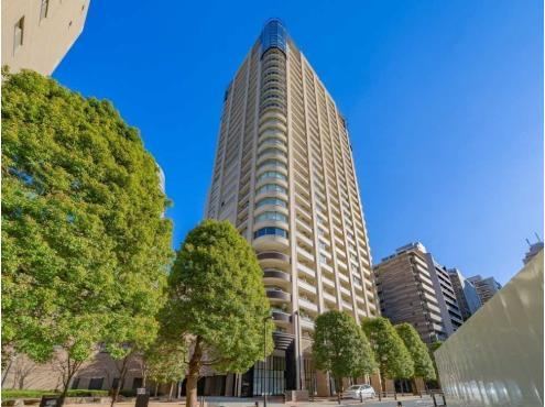 1LDK apartment in Minato Ward, Tokyo - Photo 1