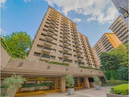 2LDK apartment in Shibuya Ward, Tokyo - Photo 1