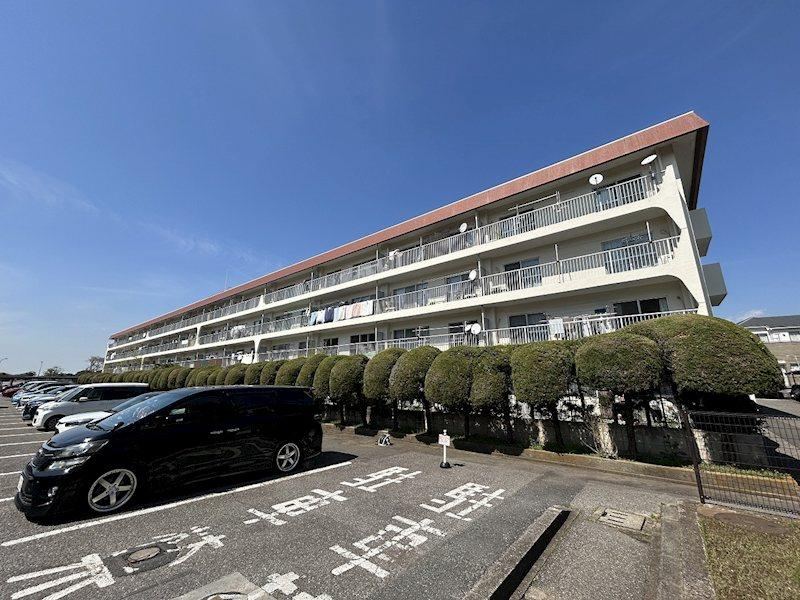 1LDK+S apartment in Nagareyama, Chiba - Photo 1