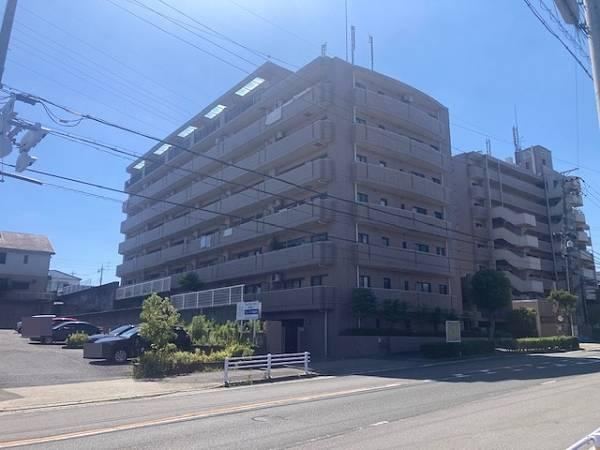 4LDK apartment in Toyoake, Aichi - Photo 1