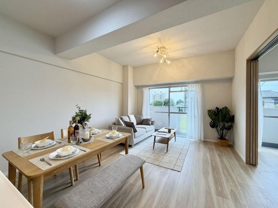 2LDK+S apartment in Matsudo, Chiba - Photo 1