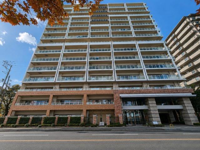 3LDK apartment in Otsu, Shiga - Photo 1