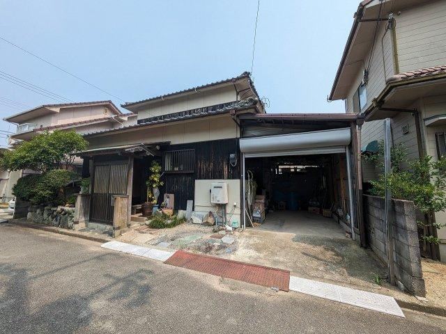 4DK house in Matsuyama, Ehime - Photo 1