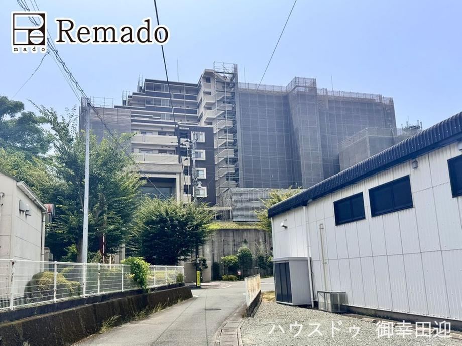 Thumbnail 2