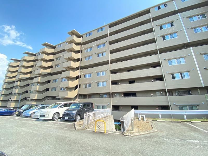 3LDK apartment in Suita, Osaka - Photo 1
