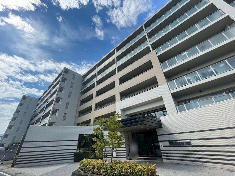 3LDK apartment in Nagaokakyo, Kyoto - Photo 1