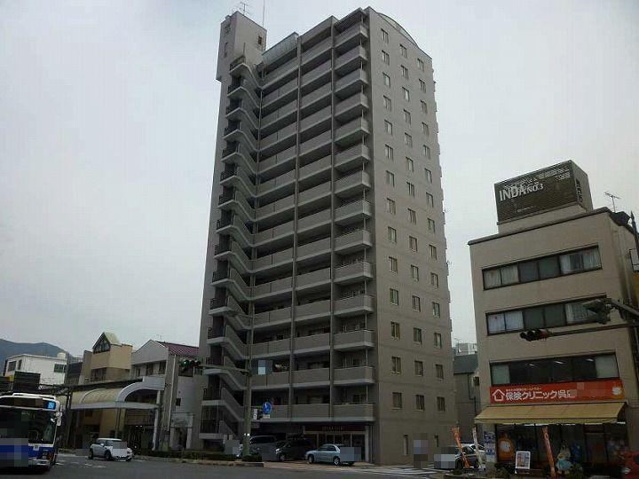 3LDK apartment in Kure, Hiroshima - Photo 1