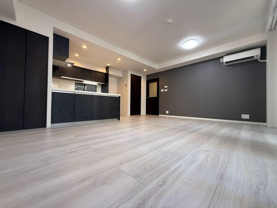 2LDK apartment in Taito Ward, Tokyo - Photo 1