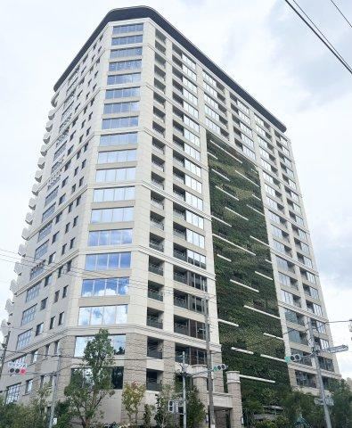 3LDK apartment in Tennoji Ward, Osaka - Photo 1