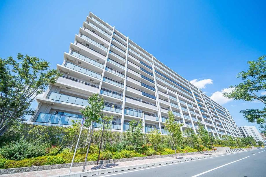 3LDK apartment in Funabashi, Chiba - Photo 1