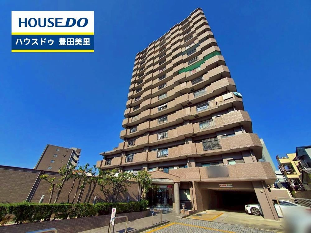 3LDK apartment in Toyota, Aichi - Photo 1